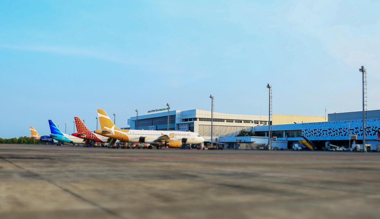 Bandara Ahmad Yani meraih ASEAN Energy Awards 2025 untuk kategori Green Building (Large Category). (dok Bandara A Yani)