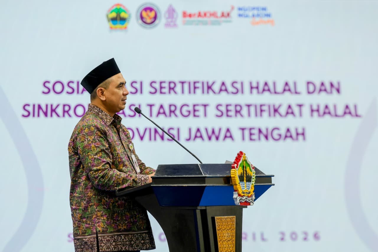 Wakil Gubernur Jawa Tengah, Taj Yasin saat meberikan arahan mengenai Sosialisasi Sertifikasi Halal dan Sinkronisasi Target Sertifikat Halal di Provinsi Jawa Tengah, di Gedung Grhadika Bakti Praja Semarang. (dok Pemprov Jateng)