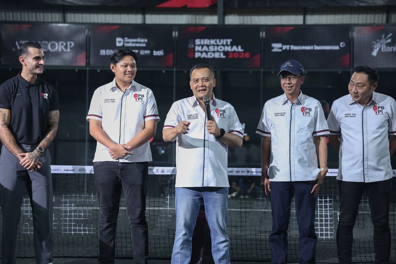 Gubernur Jawa Tengah, Ahmad Luthfi menutup kegiatan Sirnas Padel 2026 di Main Padel Semarang. (dok Pemprov Jateng)