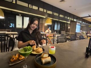 Artotel Dine Gandeng Burgreens dan Green Rebel Dorong Kuliner Ramah Lingkungan
