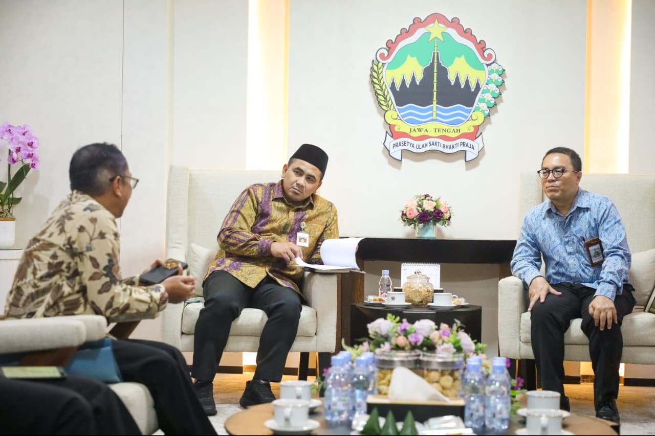 Wakil Gubernur Jawa Tengah, Taj Yasin mewakili Gubernur Ahmad Luthfi, menerima Tim Koordinasi Kemenko Perekonomian di Kantor Gubernur Jateng, Kota Semarang. (dok Pemprov Jateng)