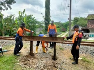 PT Kereta Api Indonesia Daop 4 Semarang tutup 41 perlintasan sebidang tidak dijaga sepanjang periode 2024 hingga 30 April 2026. (dok KAI)