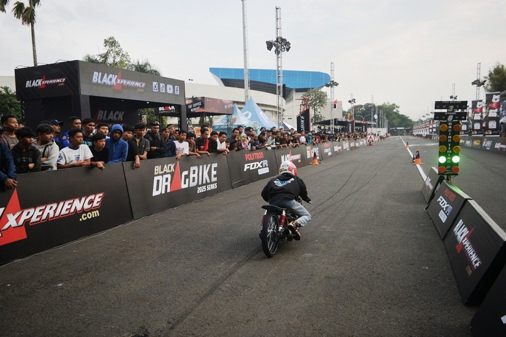 Black Dragbike 2026 kembali diselenggarakan di Skadron 31/AYC Penerbad Bandara A Yani Lama Kota Semarang, 2-3 Mei besok. (dok Istimewa)