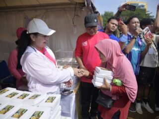 Walikota Semarang, Agustina Wilujeng saat menghadiri acara Lumpiavaganza di Simpang Lima. (dok Pemkot Semarang)
