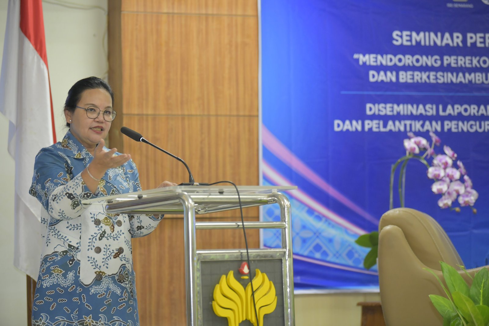 Wali Kota Semarang, Agustina Wilujeng menghadiri agenda Pelantikan Pengurus dan Seminar Nasional Ikatan Sarjana Ekonomi Indonesia (ISEI) Cabang Semarang Periode 2026–2029 yang diselenggarakan di Ruang Borobudur LPPM Unnes Semarang. (dok Pemkot Semarang)