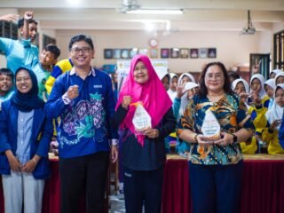 Mahasiswa Program Studi Ilmu Komunikasi Fakultas Teknologi Informasi dan Komunikasi Universitas Semarang (USM) mengadakan kampanye sosialisasi bertema “Healthy Relationship di Lingkungan Sekolah” di SD Negeri Peterongan Semarang pada Jumat (22/05/2026). (dok Istimewa)