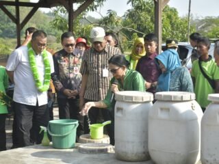 Menteri Lingkungan Hidup Apresiasi Inovasi Pengelolaan Sampah Warga Bulusan, Jadi Contoh Ekonomi Sirkular Berbasis Masyarakat