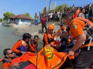 Dua Pemancing Tenggelam di Bendung Karet Kalijajar Demak, Satu Korban Ditemukan Meninggal