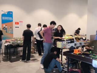 Universitas Binus @Semarang pamerkan 10 karya Mahasiswa Program Studi Smart Industrial Engineering bertema Smart City dan Smart Factory dalam mata kuliah Additive and Manufacturing Process. (dok Alan Henry)