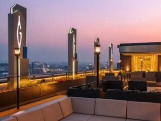 SkySpace Skyline Gumaya Tower Hotel Resmi Dibuka, Hadirkan Rooftop Baru dengan Panorama Kota Semarang