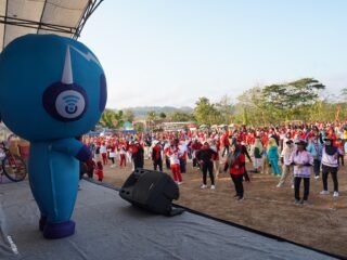 Semarak HUT ke-81 RI, ICONNET Perkuat Kedekatan dengan Masyarakat Ponjong